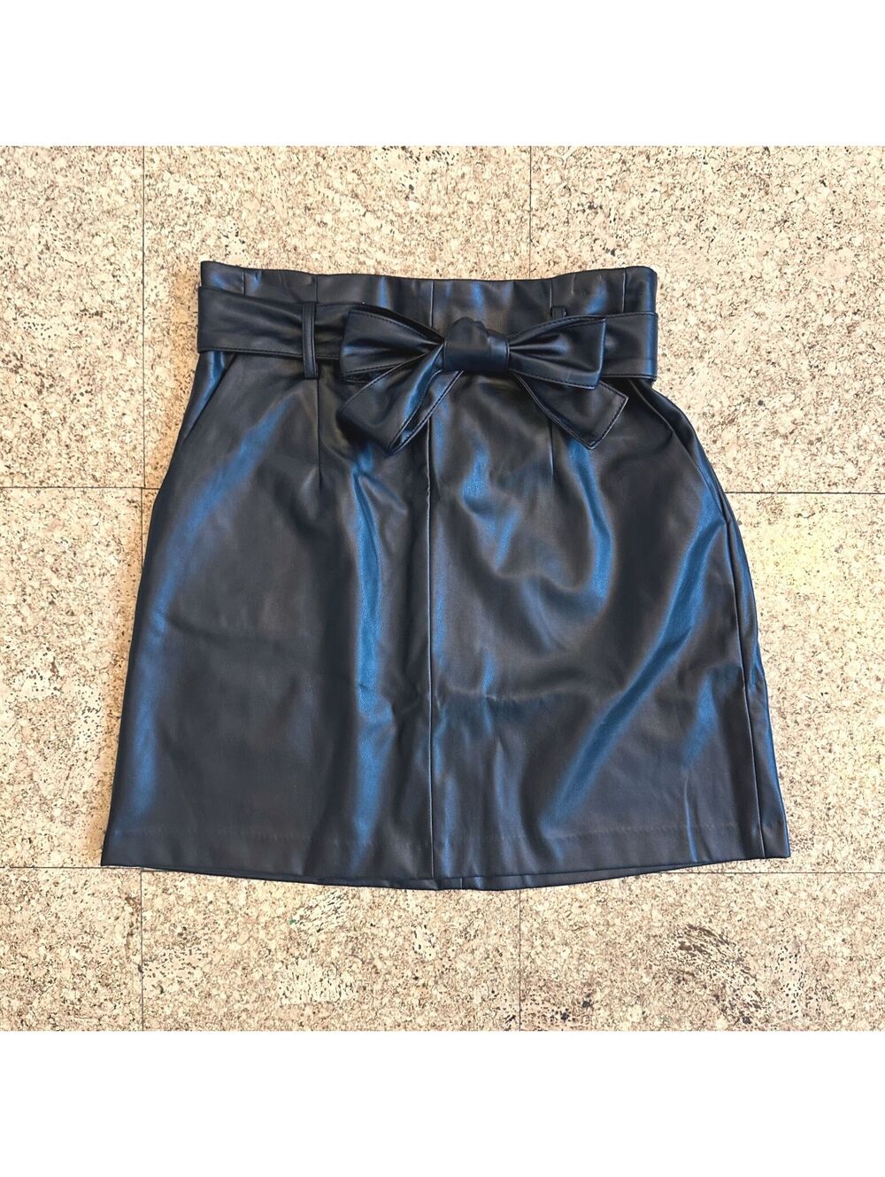 Banana Republic Vegan Leather Mini Skirt Women's 6 Black Tie Waist Belted NWT